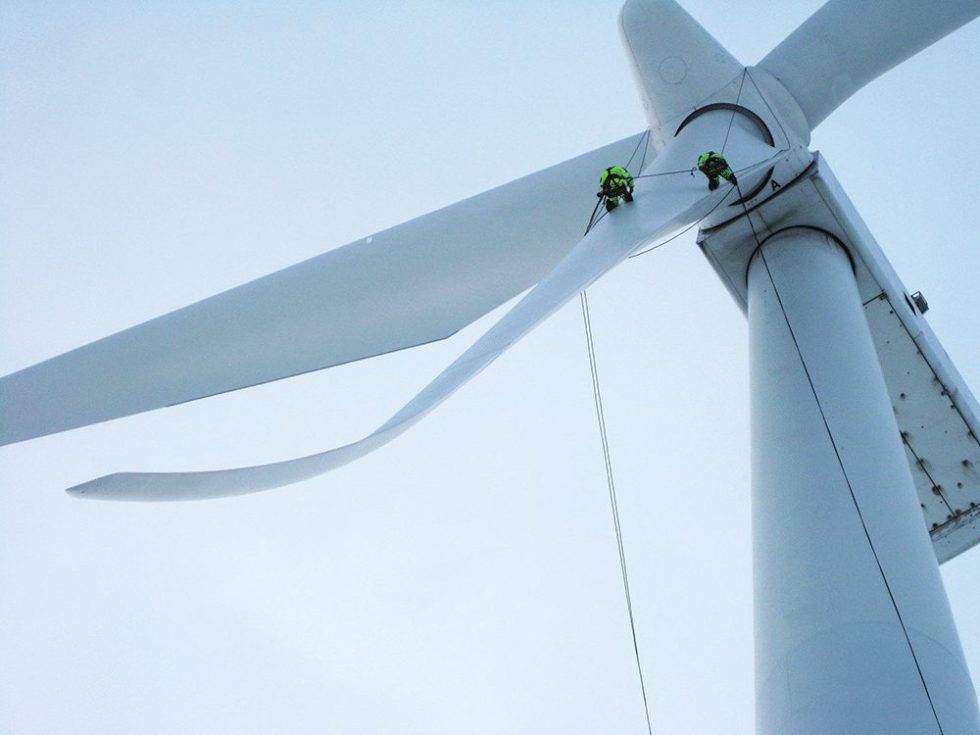 O.2.1.1 Blade inspection and minor repair | Guide to an offshore wind farm